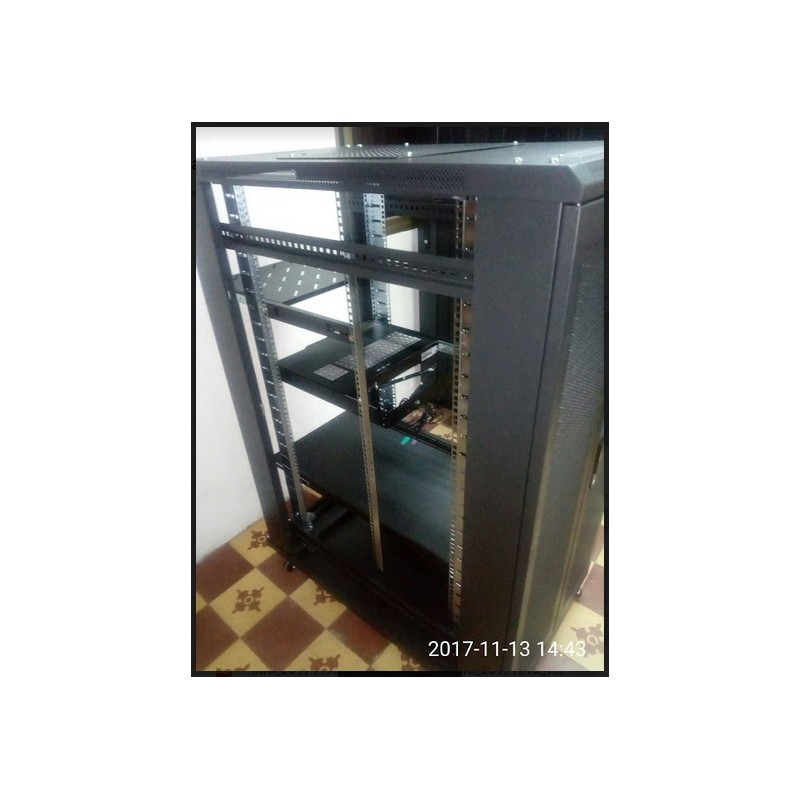 Gabinete piso 32rmu Prf 100cm, Alt 160cm, 4 Puertas Fte Micro Perfora, Extrac, Ruedas, desarmado. Negro. Gtia: Nuevos