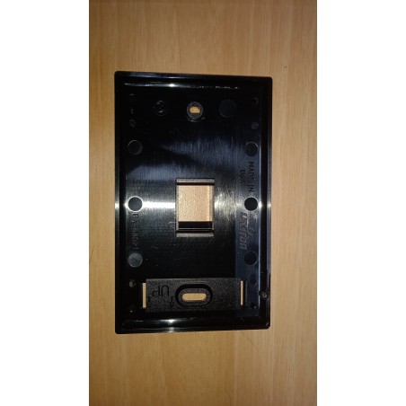 Faceplate 1 Puerto, Negro, p jack standard, Leviton